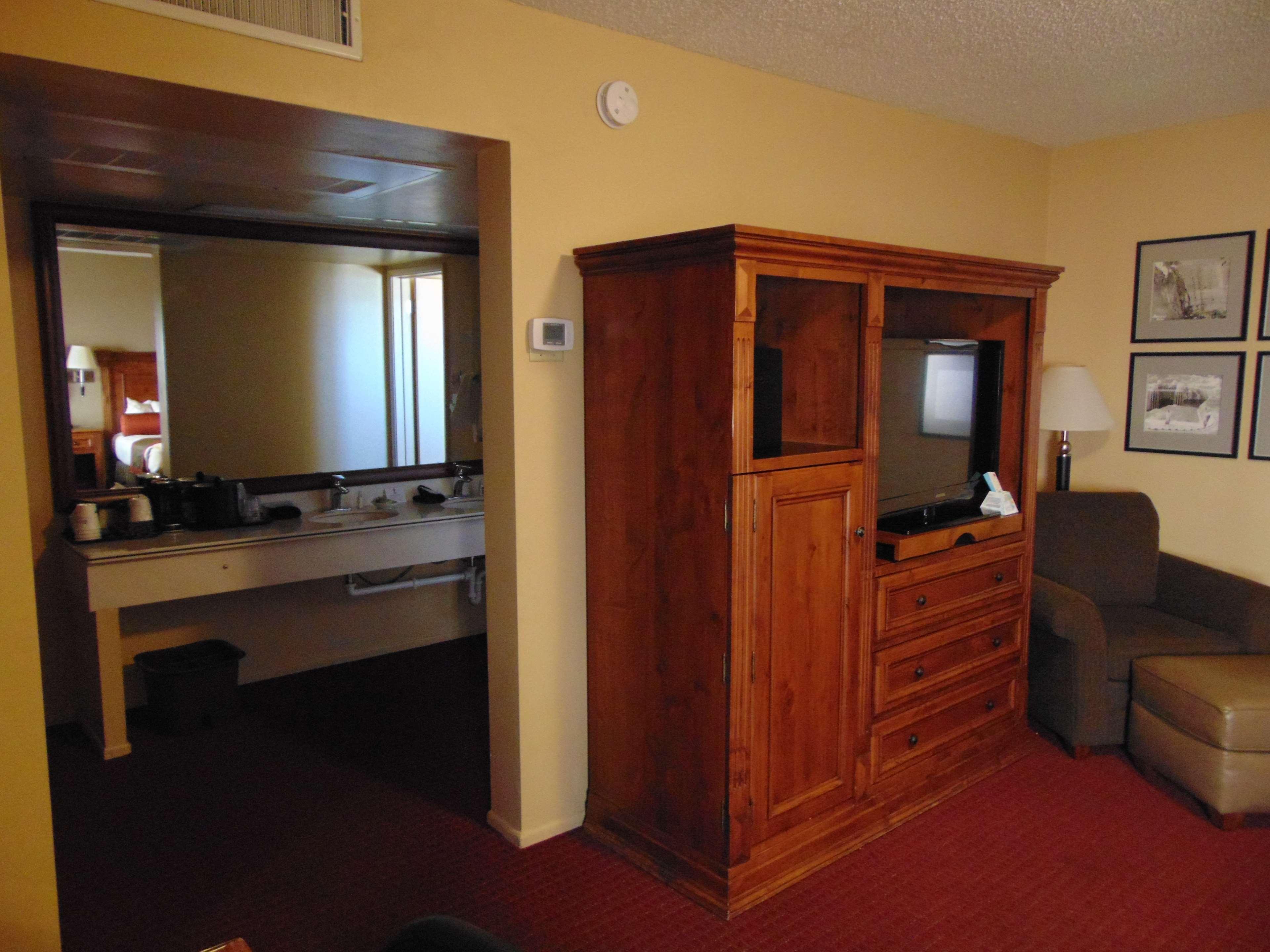 Best Western Plus King'S Inn And Suites Кингман Екстериор снимка