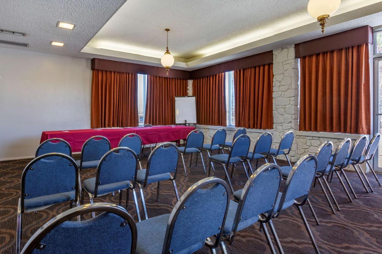 Best Western Plus King'S Inn And Suites Кингман Екстериор снимка
