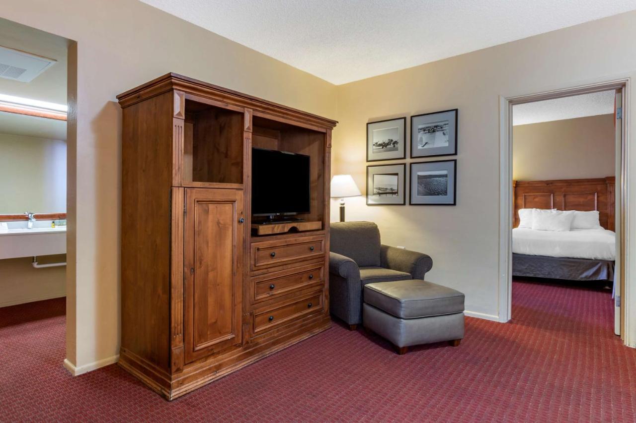 Best Western Plus King'S Inn And Suites Кингман Екстериор снимка