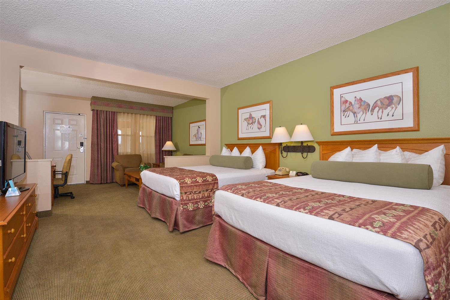 Best Western Plus King'S Inn And Suites Кингман Екстериор снимка
