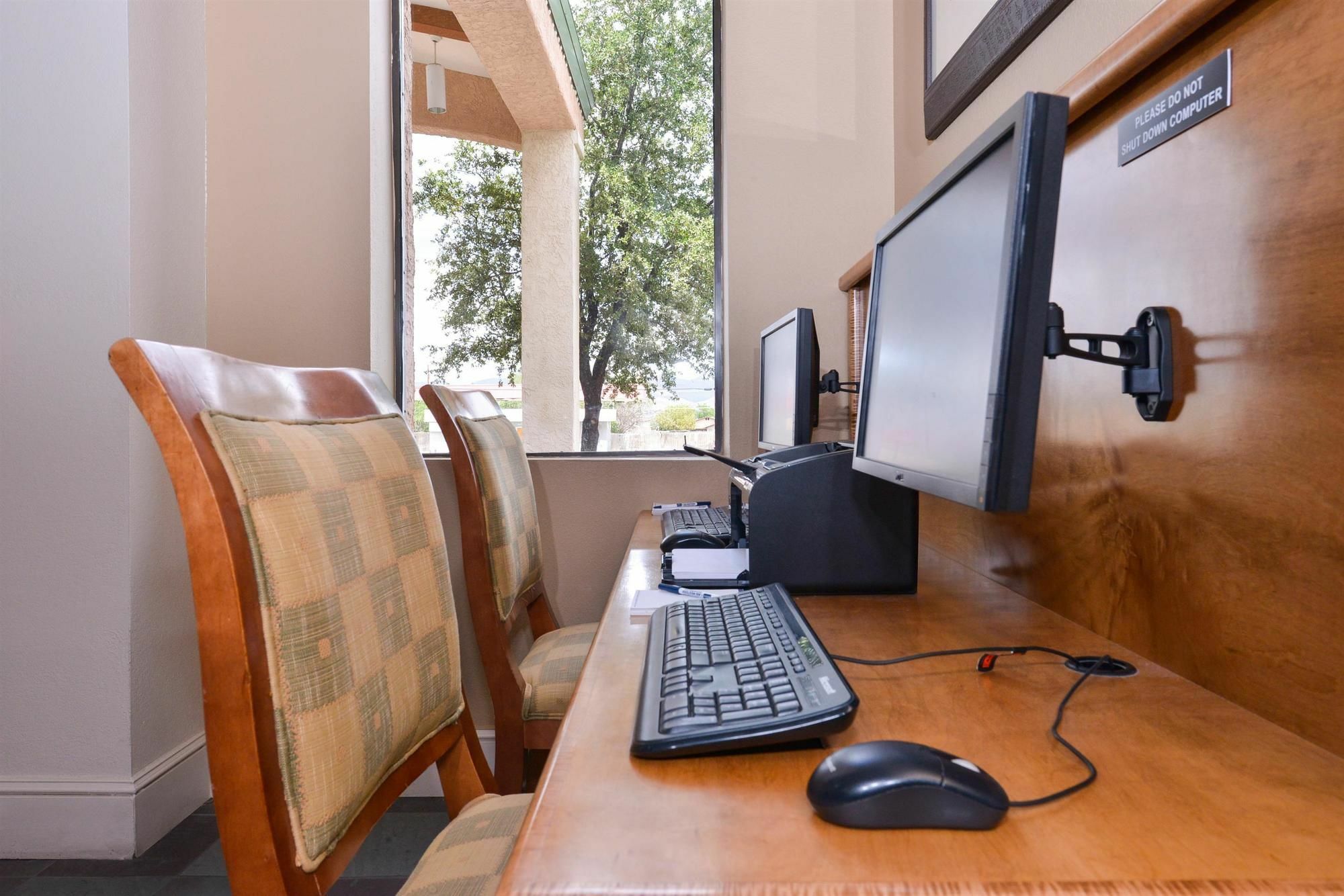 Best Western Plus King'S Inn And Suites Кингман Екстериор снимка